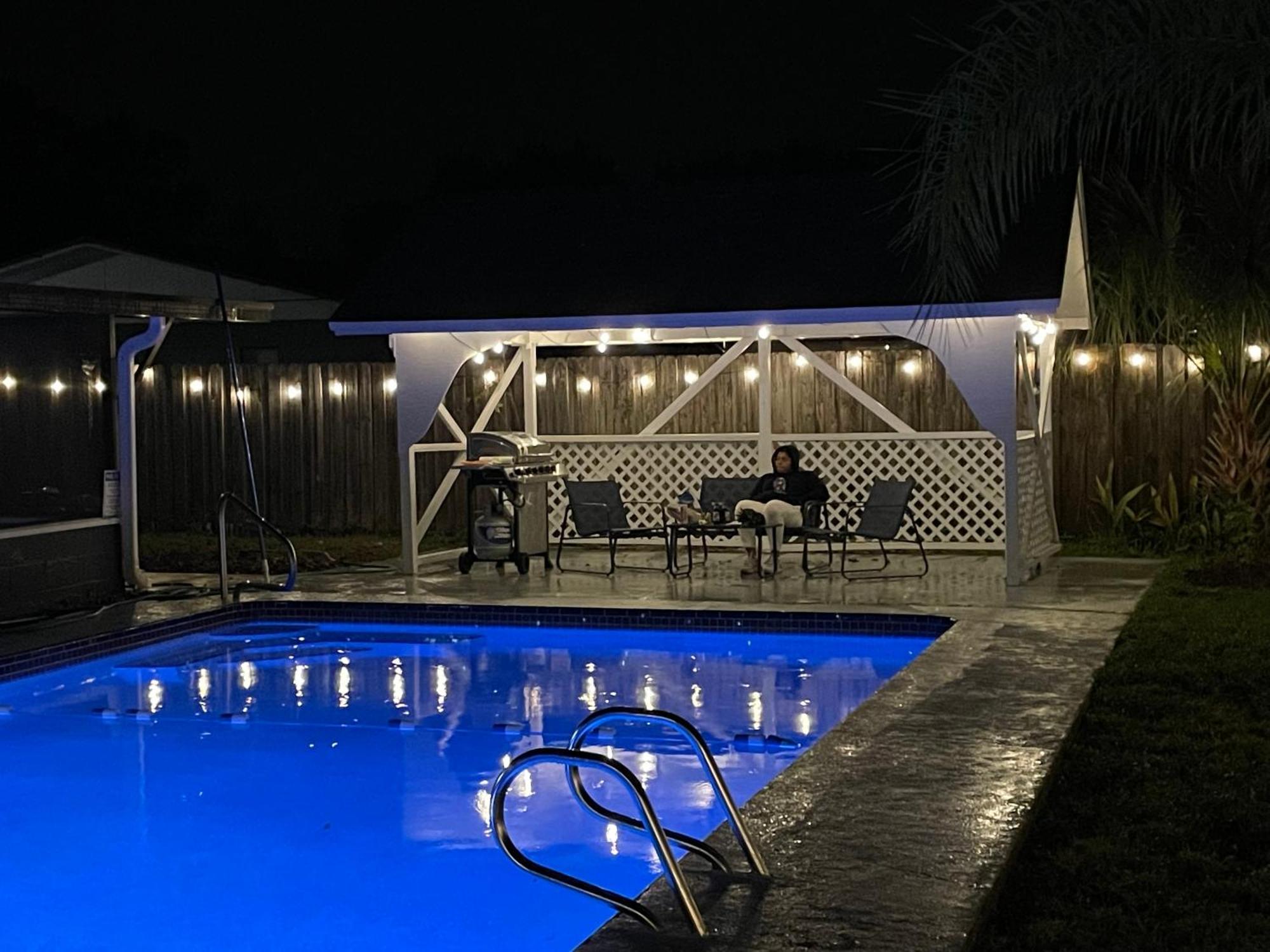 Вилла Pool House Oasis Тайтусвилл Экстерьер фото